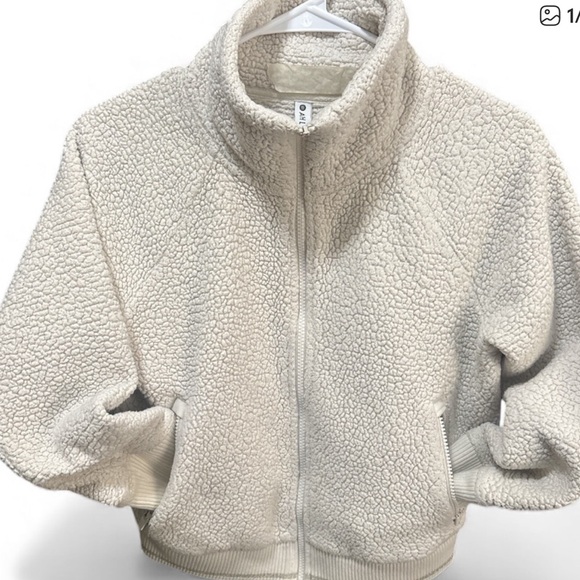 Athleta Jackets & Blazers - #40 Athleta “Cloud” Sherpa Jacket W/ Full Zip, Pockets & Mock Neck